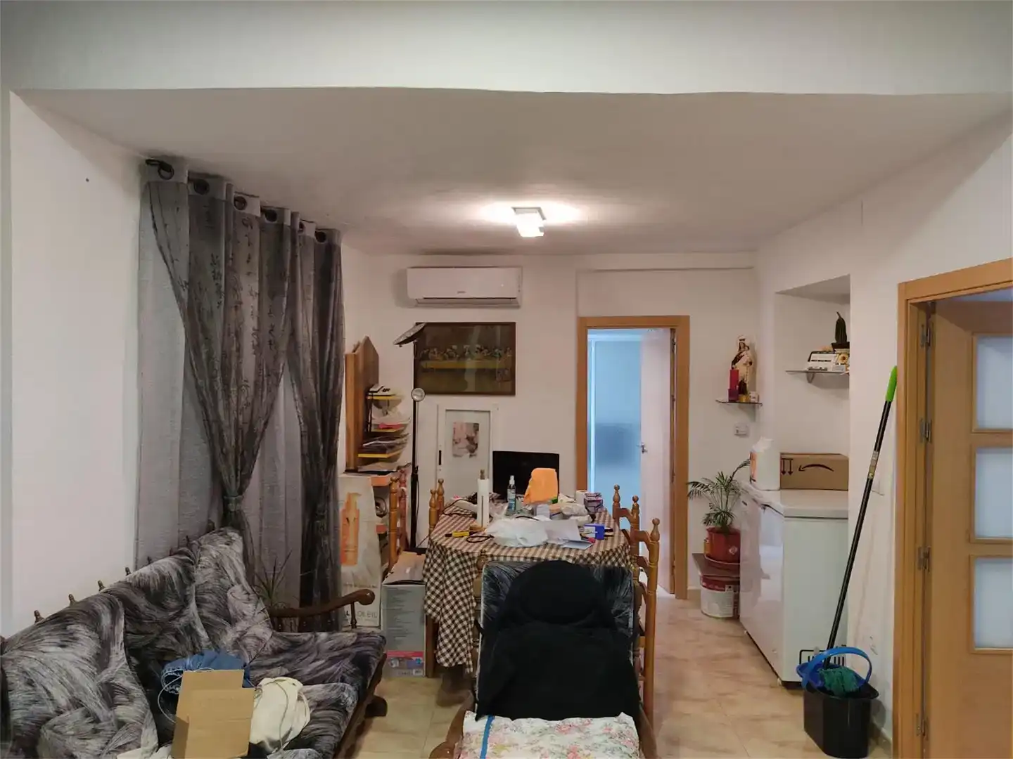 Sala de estar de Casa adosada en venta en Baza con Aire acondicionado y Balcón