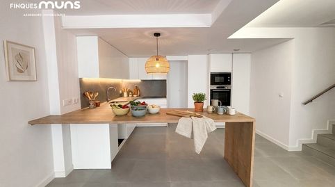 Foto 3 de Piso en venta en Carrer del Castell de Solterra, 17, Montilivi, Girona Capital