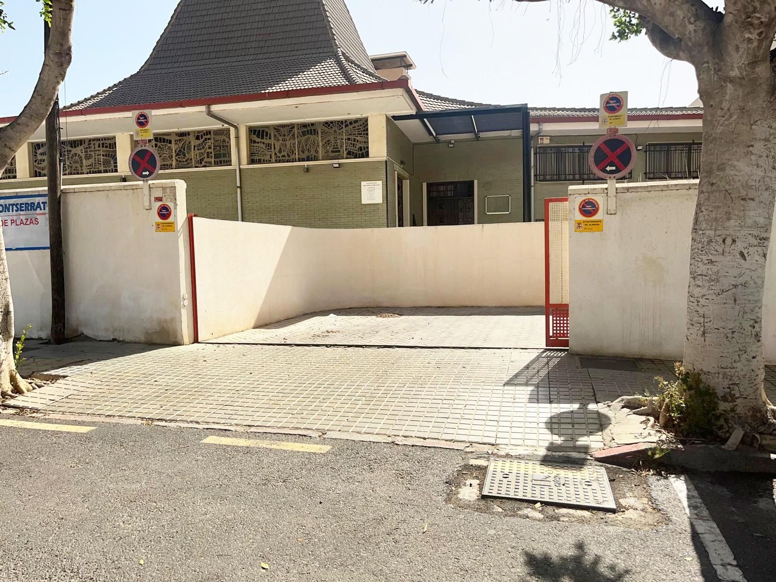 Aparcament de Garatge en venda en  Almería Capital