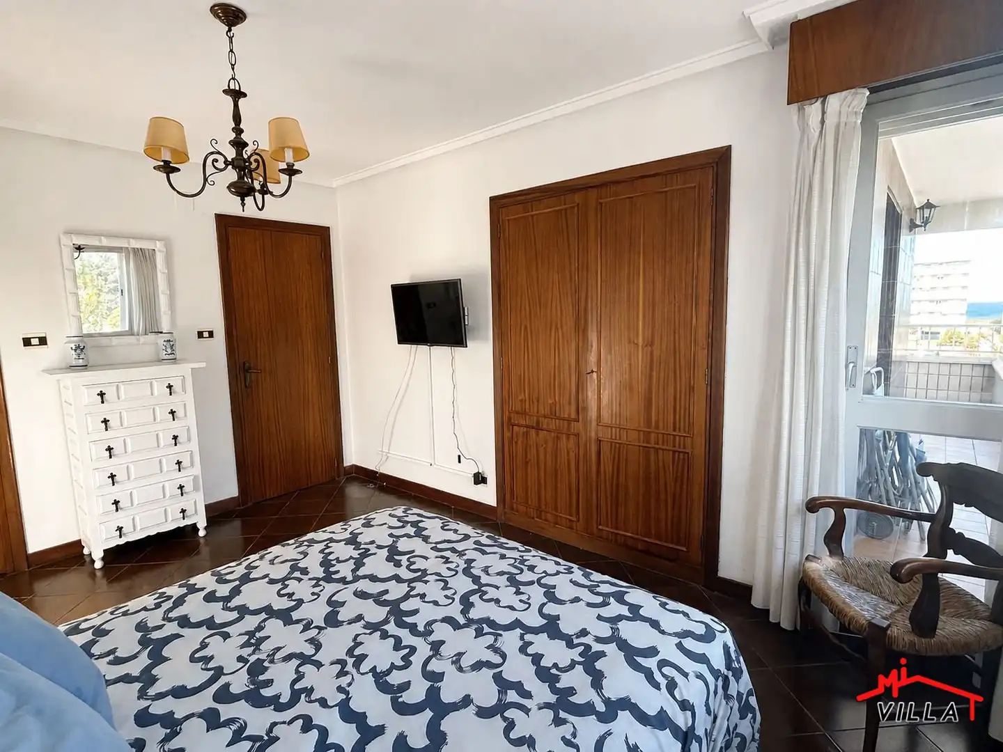 Habitación de Piso en venta en Laredo con Calefacción y Terraza
