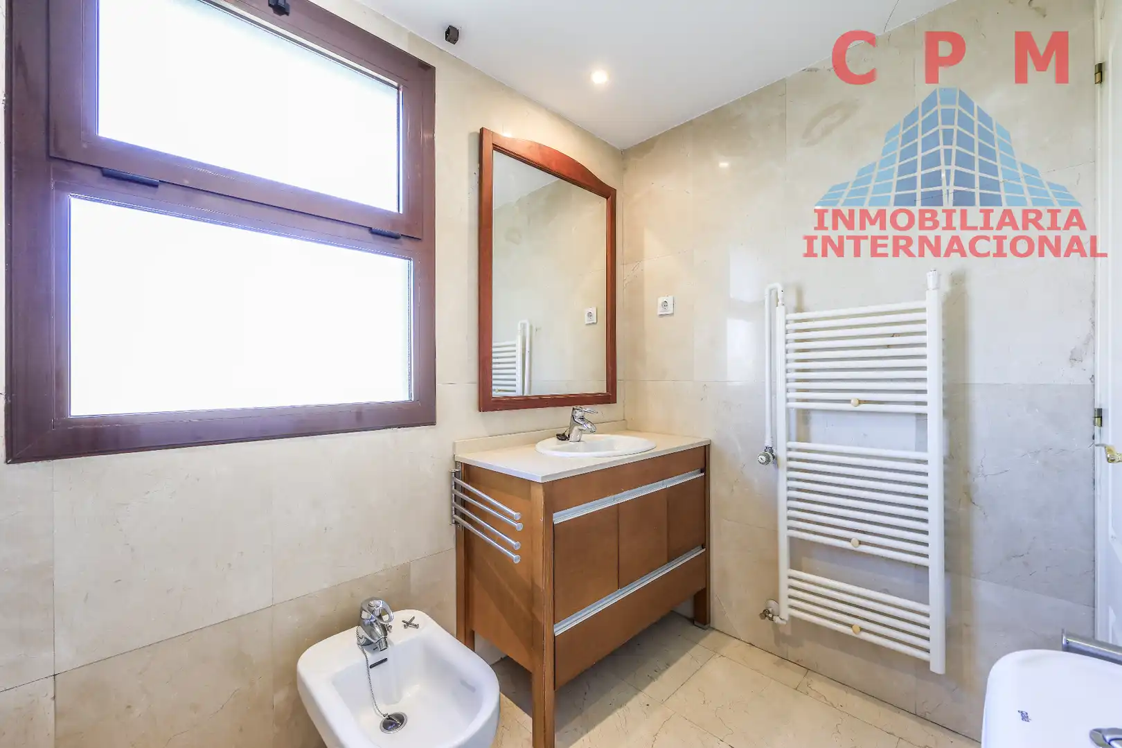 Badezimmer von Wohnung zur Miete in Fuencarral - El Pardo