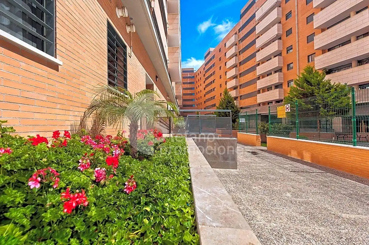 Appartamento con piscina in vendita a Calle Héroe de Sostoa, imagen 14