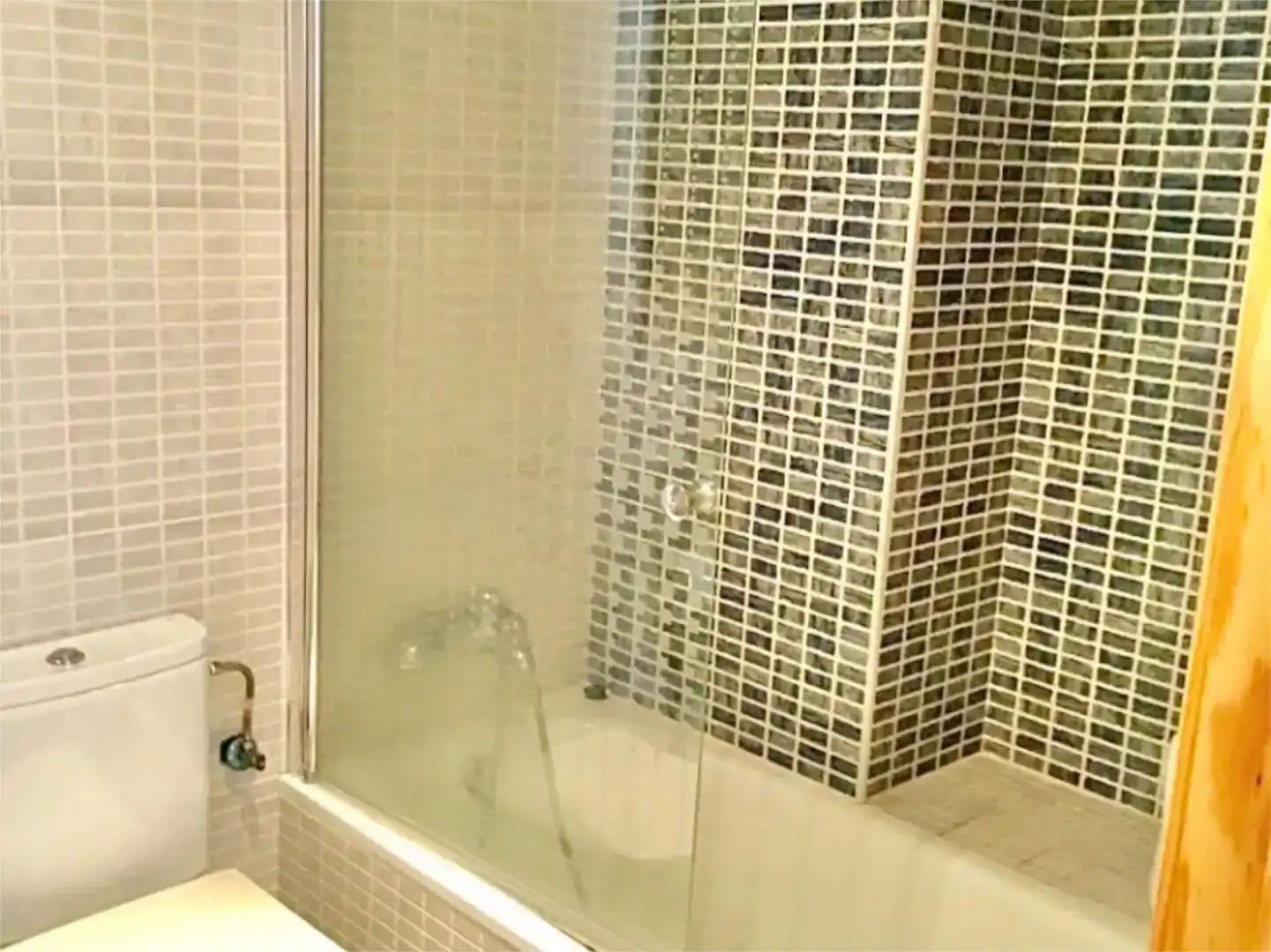 Badezimmer von Wohnung zur Miete in Nules mit Schwimmbad und Balkon