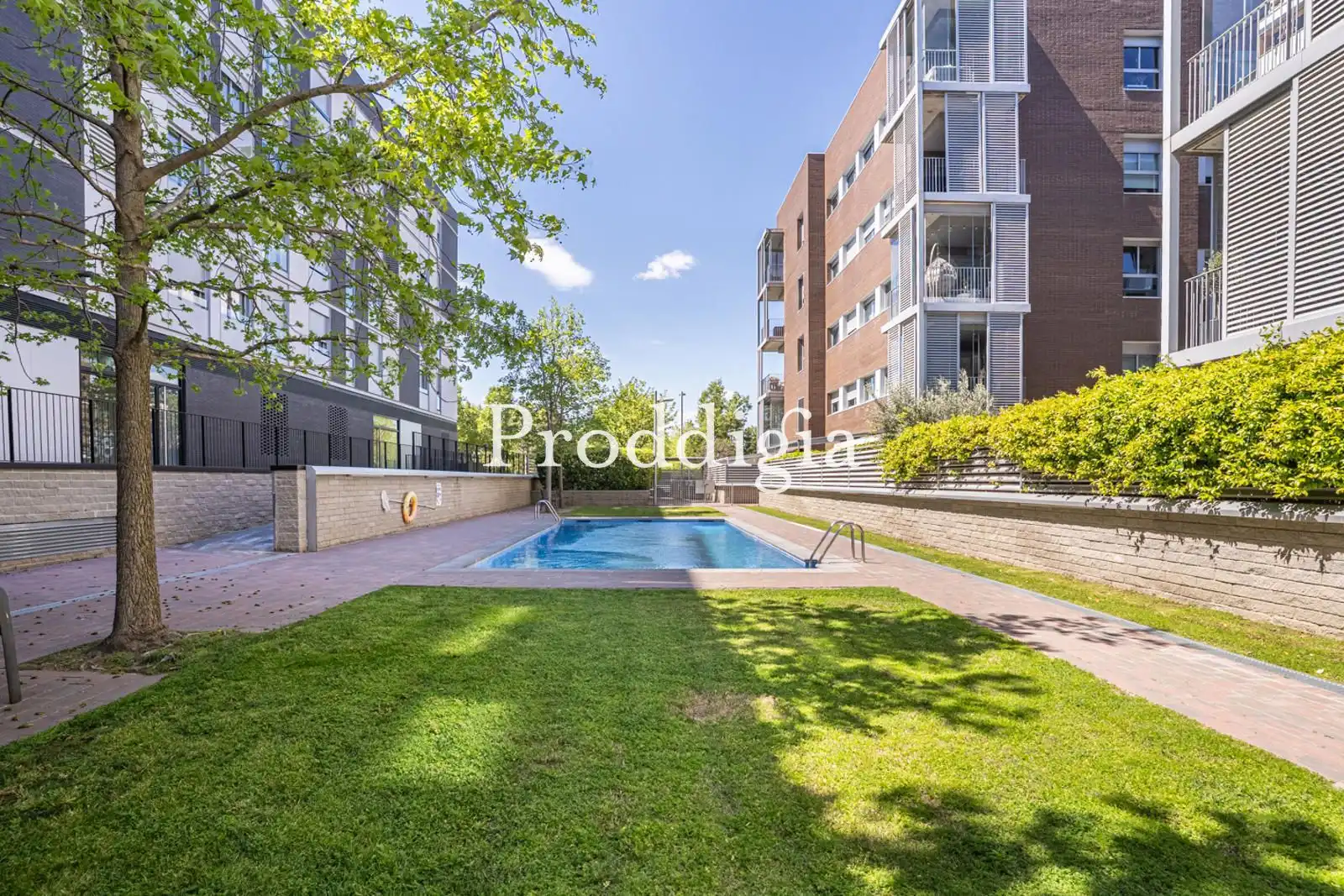 Piscina de Pis en venda en Sant Cugat del Vallès amb Aire condicionat, Calefacció i Terrassa