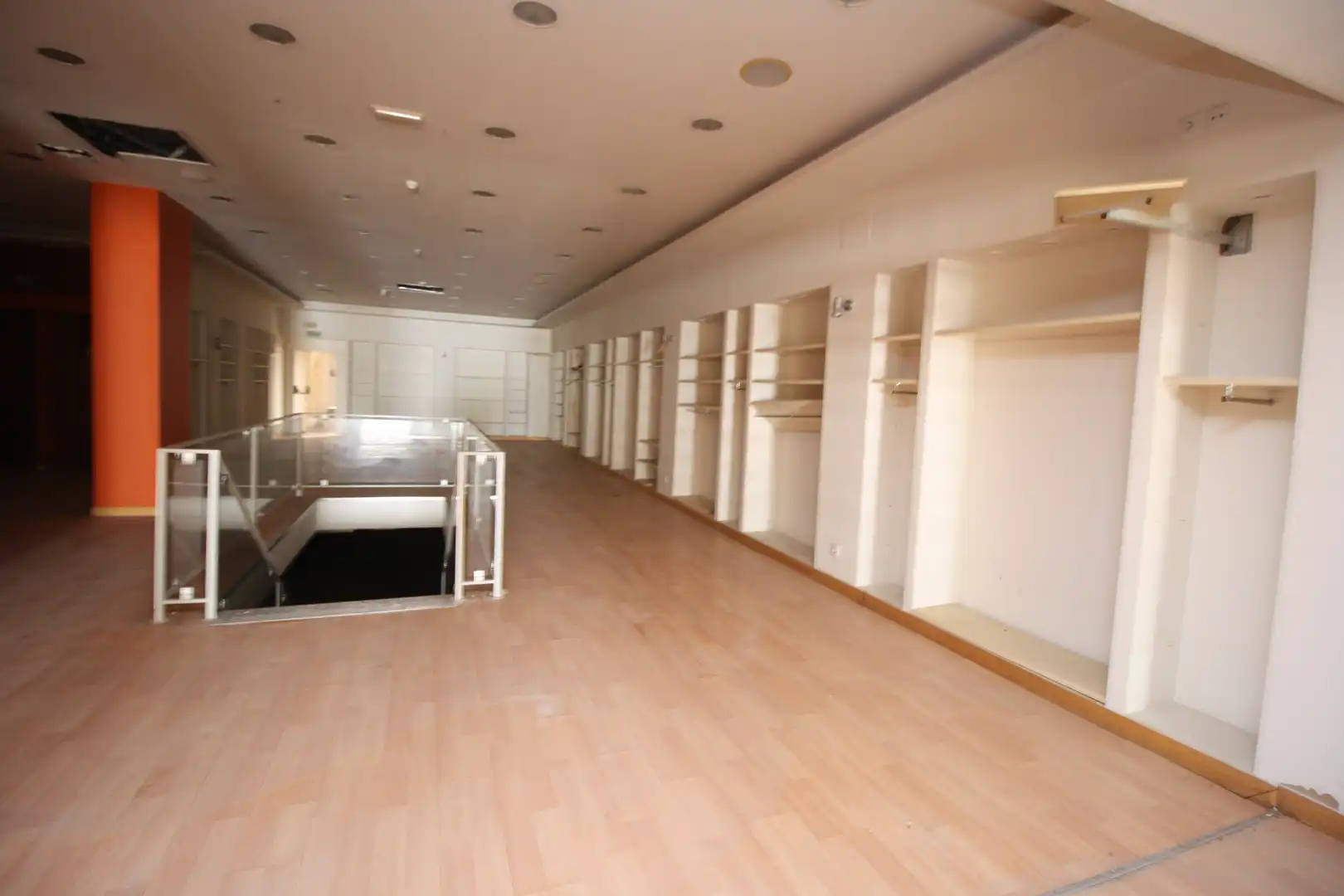 Local comercial en venda a Gran Via de Colom, imagen 15