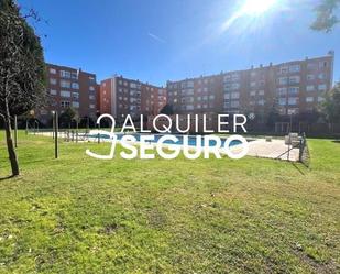 Vista exterior de Pis de lloguer en Aranjuez amb Calefacció, Piscina i Moblat