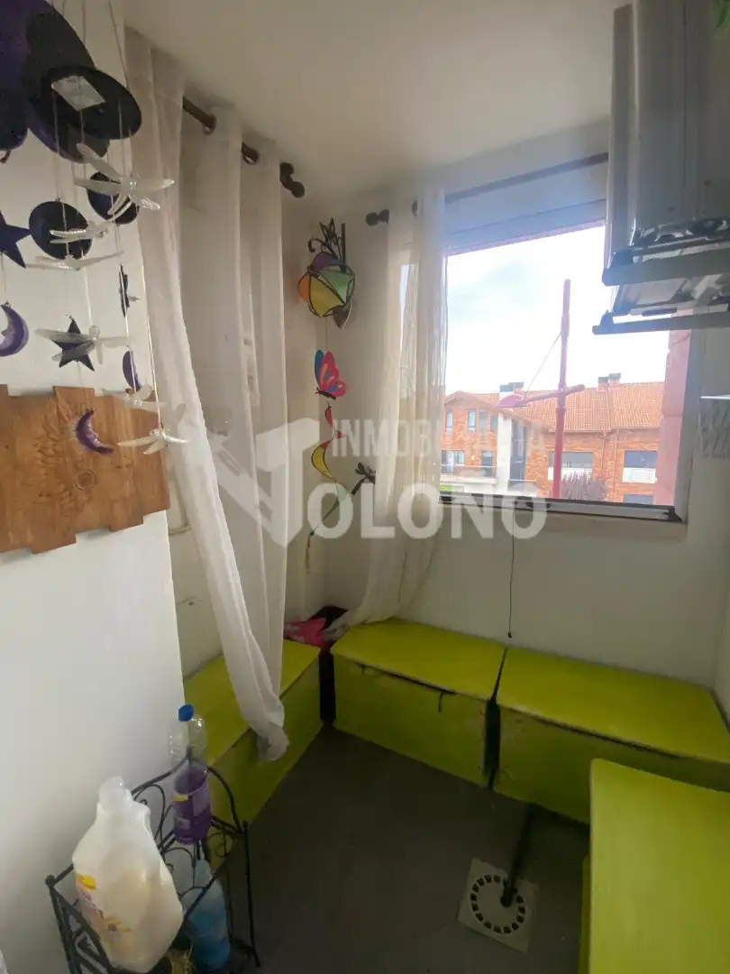 Piso en venta en Calle Luis Cernuda, 38, Haro