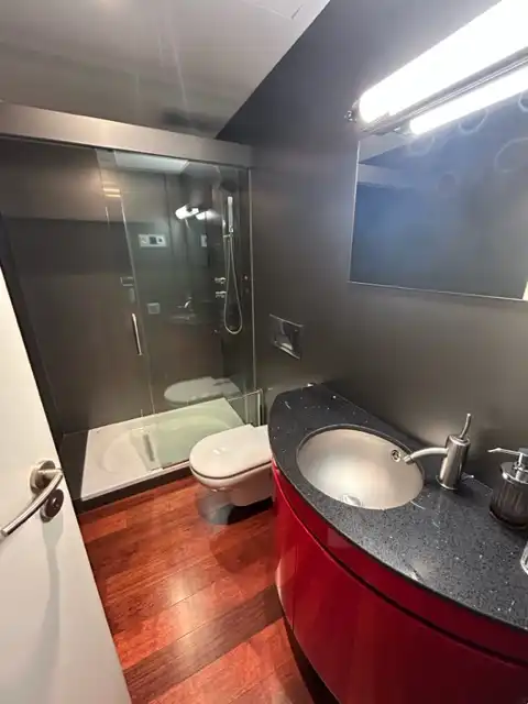 Baño de Casa o chalet en venta en Barcelona con Aire acondicionado, Calefacción y Jardín privado