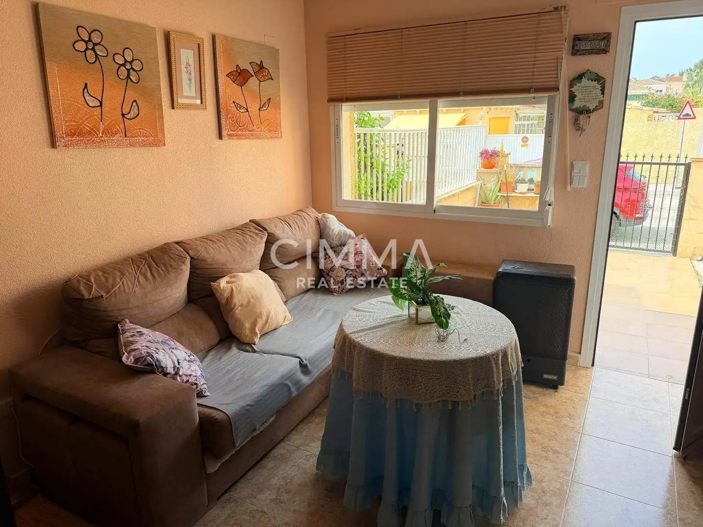 Vista exterior de Casa adosada en venta en La Nucia