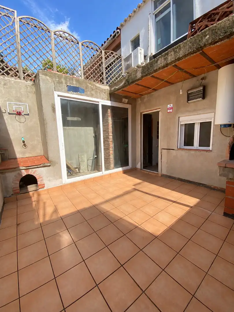 Terraza de Casa adosada en venta en Nou Barris
