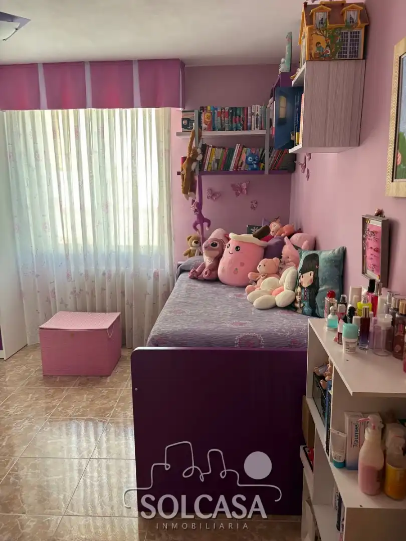Bedroom of Flat for sale in Cistérniga  with Heating, Furnished and Oven