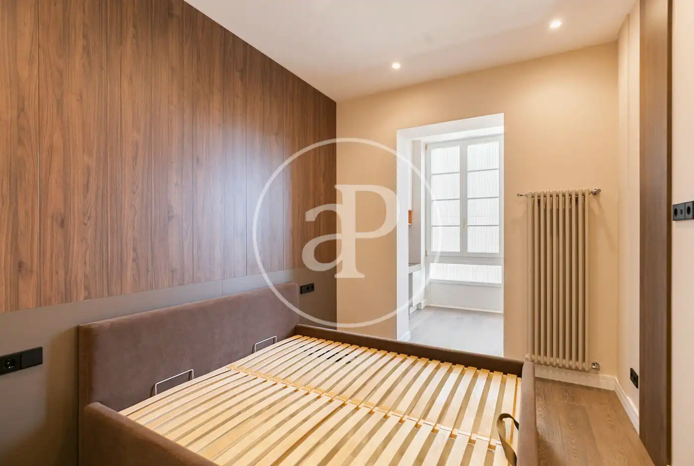 Bedroom of Flat for sale in Barcelona  with Air Conditioner, Heating and Balcony