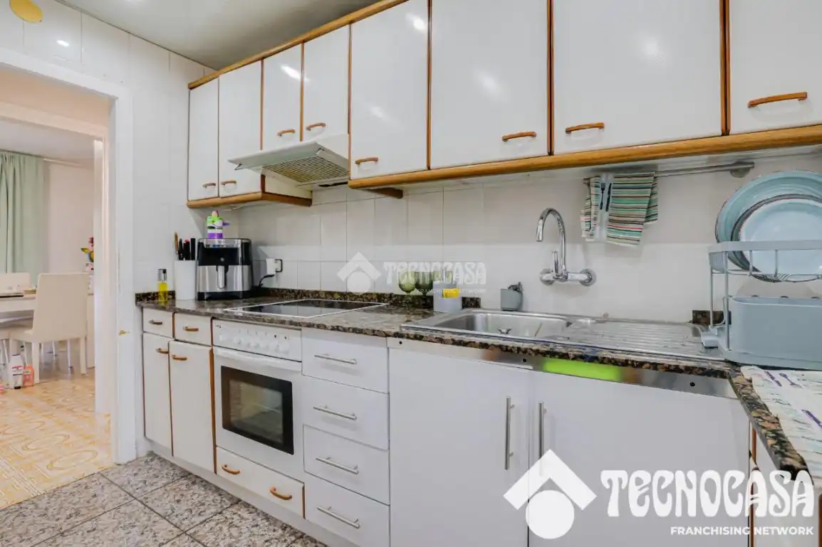 Kitchen of Flat for sale in Viladecans  with Balcony
