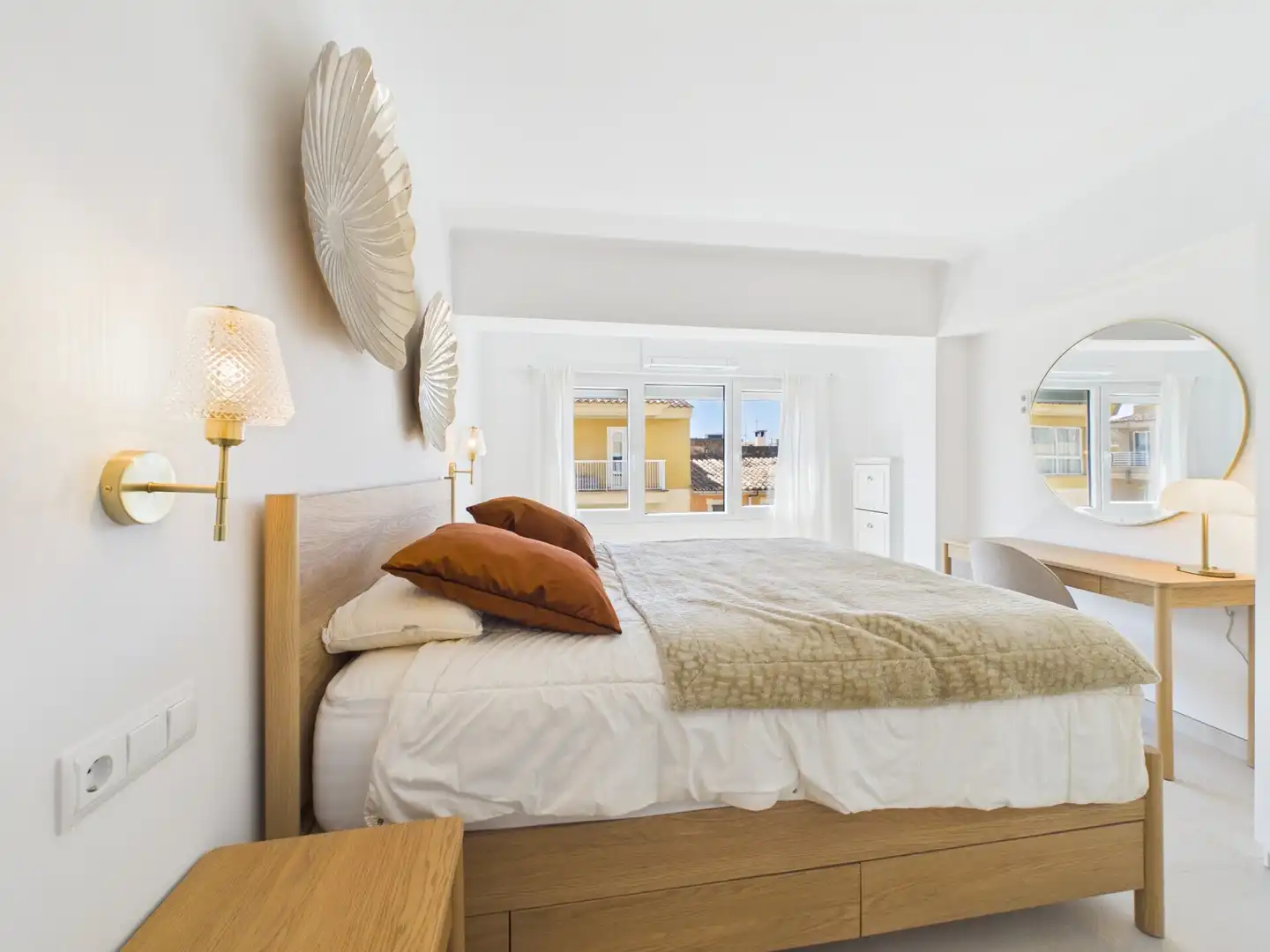 Dormitori de Apartament de lloguer en  Palma de Mallorca amb Aire condicionat i Moblat