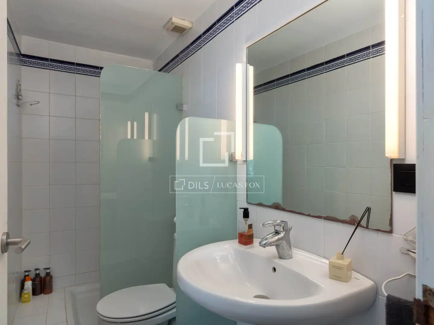 Bathroom of Houses for sale in Begur  with Heating, Terrace and Storage room