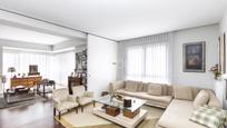 Living room of Apartment for sale in  Madrid Capital  with Air Conditioner and Parquet flooring