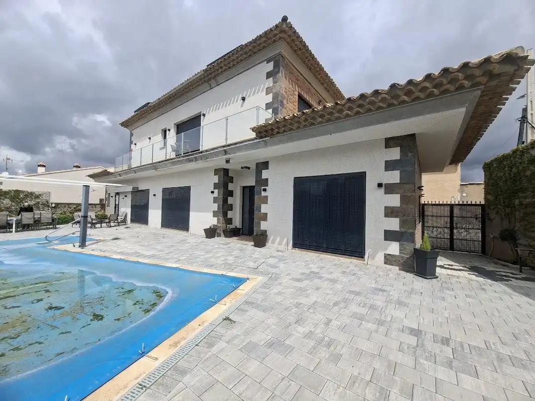 Exterior view of Houses for sale in Hontecillas  with Air Conditioner, Private garden and Terrace