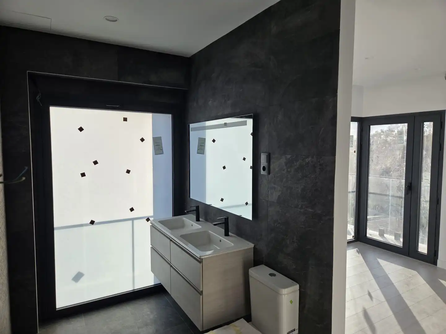Bany de Casa o xalet en venda en Málaga amb Aire condicionat, Terrassa i Piscina