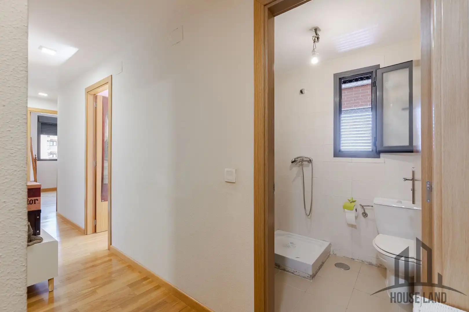 Bany de Pis en venda en Madrid amb Calefacció i Piscina comunitària