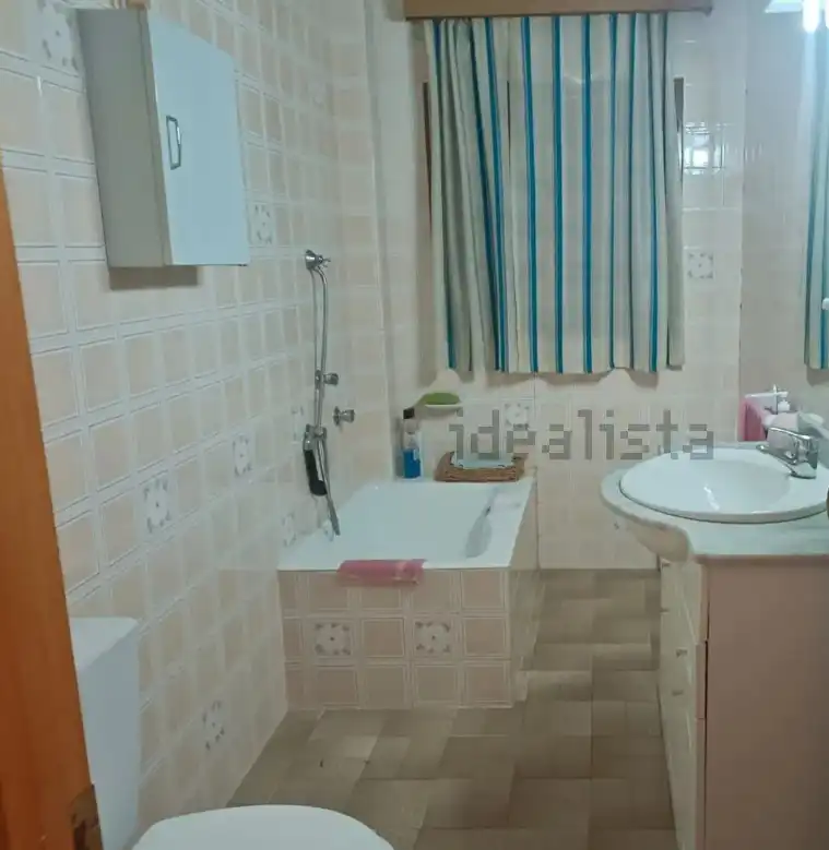 Baño de Casa o chalet en venta en Chiva con Jardín privado, Terraza y Piscina