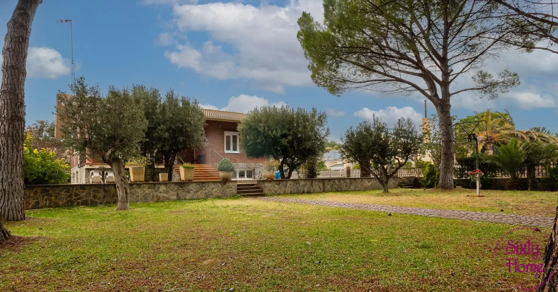 Exterior view of Houses for sale in Zaragoza  with Heating, Private garden and Terrace