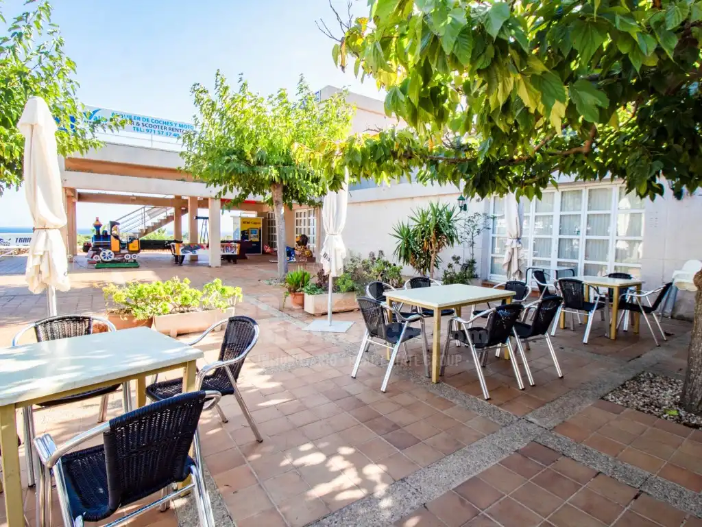 Terrasse von Geschaftsraum zum Verkauf in Es Mercadal mit Klimaanlage