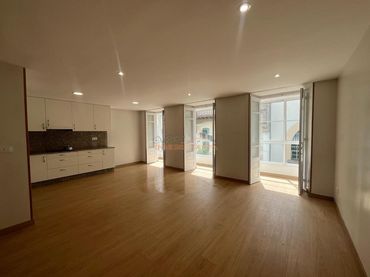 Appartamento in vendita a Centro