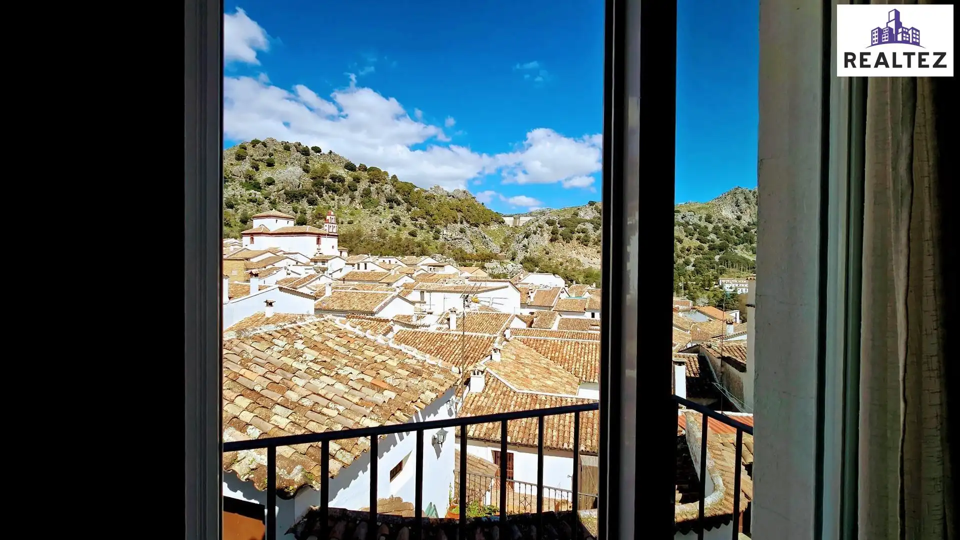 Casa con terraza en venta en Grazalema, imagen 3