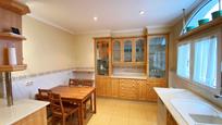 Kitchen of Flat for sale in Santiago de Compostela   with Oven
