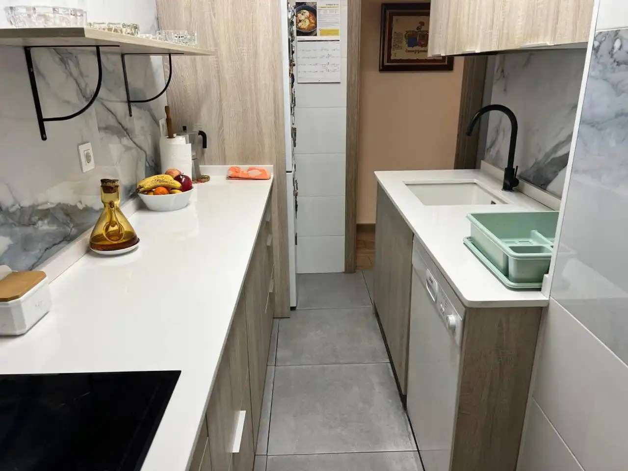 Cuina de Pis en venda en Barcelona amb Aire condicionat i Balcó