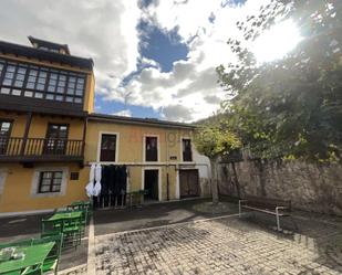 Vista exterior de Edifici en venda en Mieres (Asturias)