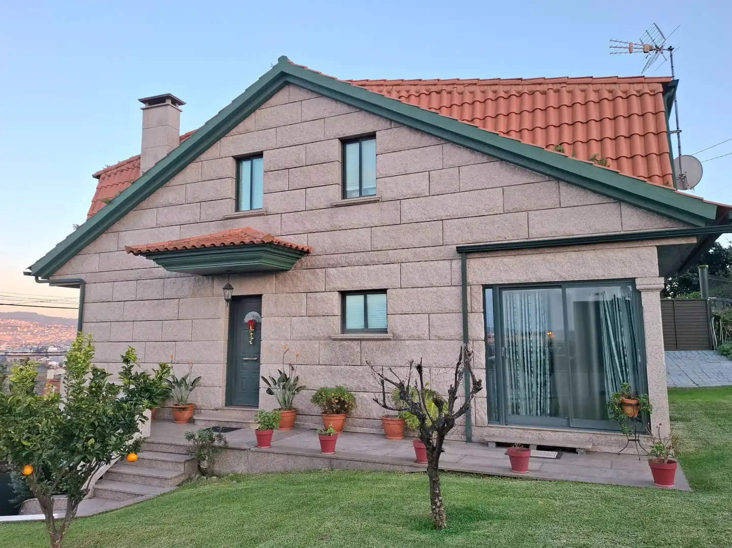 Exterior view of Houses for sale in Vigo   with Heating, Private garden and Storage room