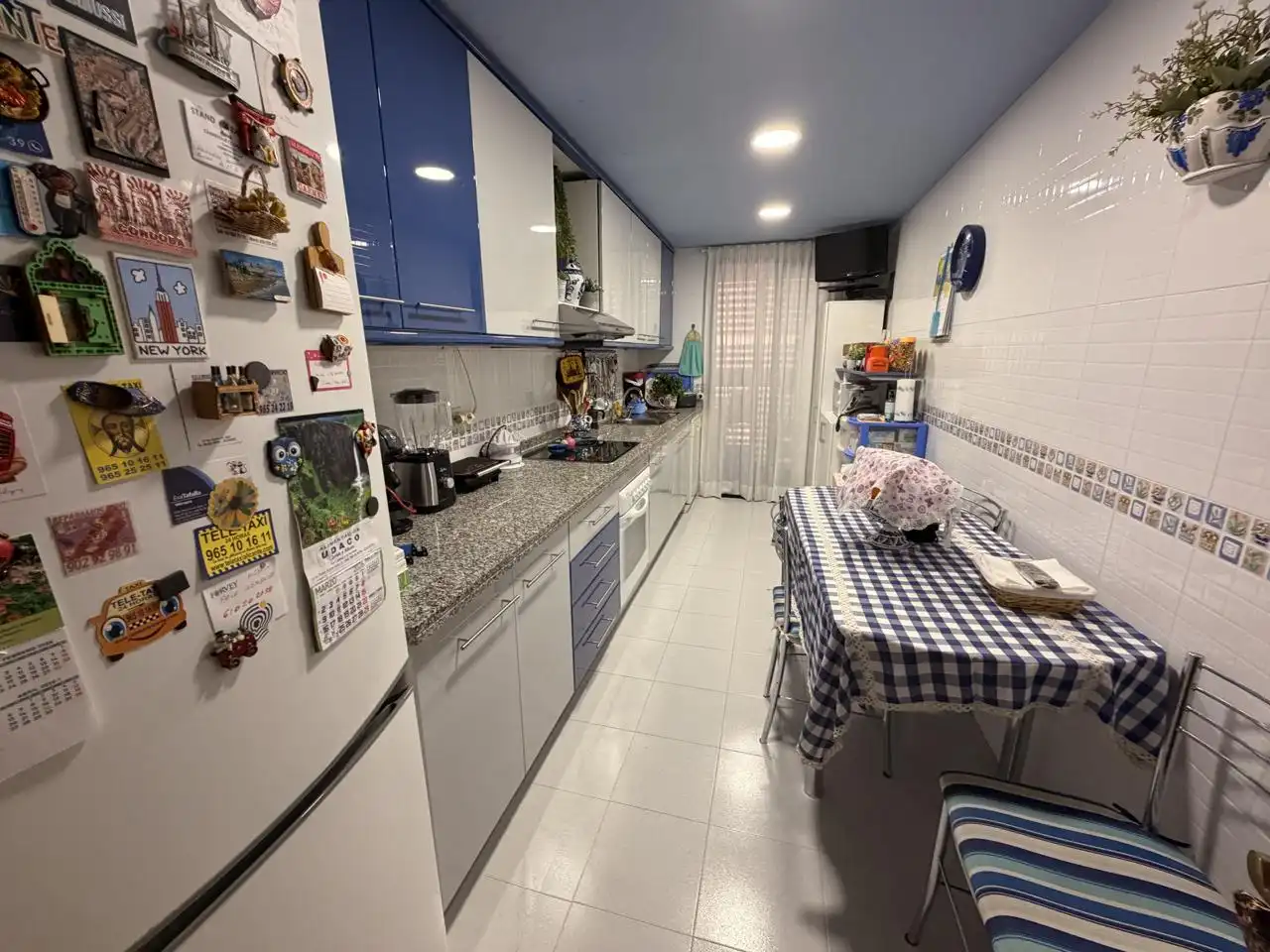 Cocina de Piso en venta en Alicante / Alacant con Terraza, Trastero y Piscina comunitaria