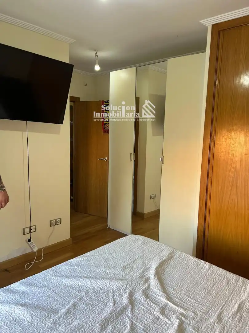Dormitori de Apartament en venda en Salamanca amb Calefacció, Terrassa i Moblat