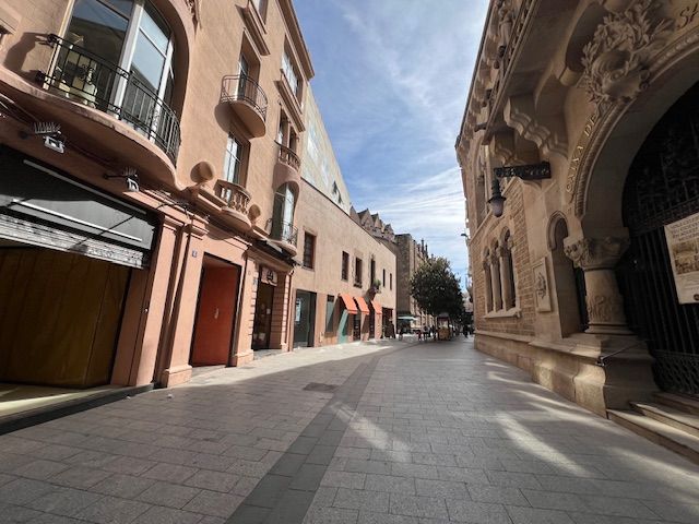 Geschaftsraum zur Miete in Carrer de Gràcia, Centre , Centre - Sant Oleguer