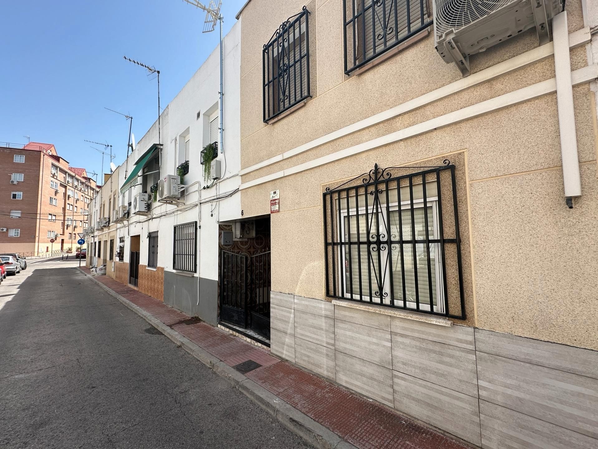 Vista exterior de Casa o xalet en venda en Arganda del Rey amb Calefacció i Terrassa