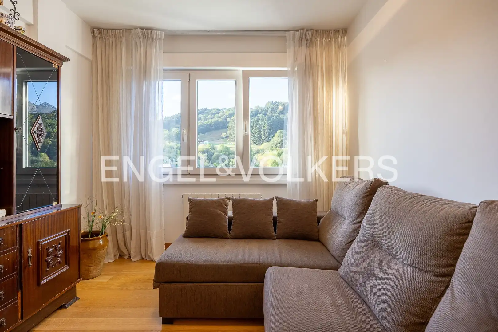 Living room of Flat for sale in Durango, Bizkaia