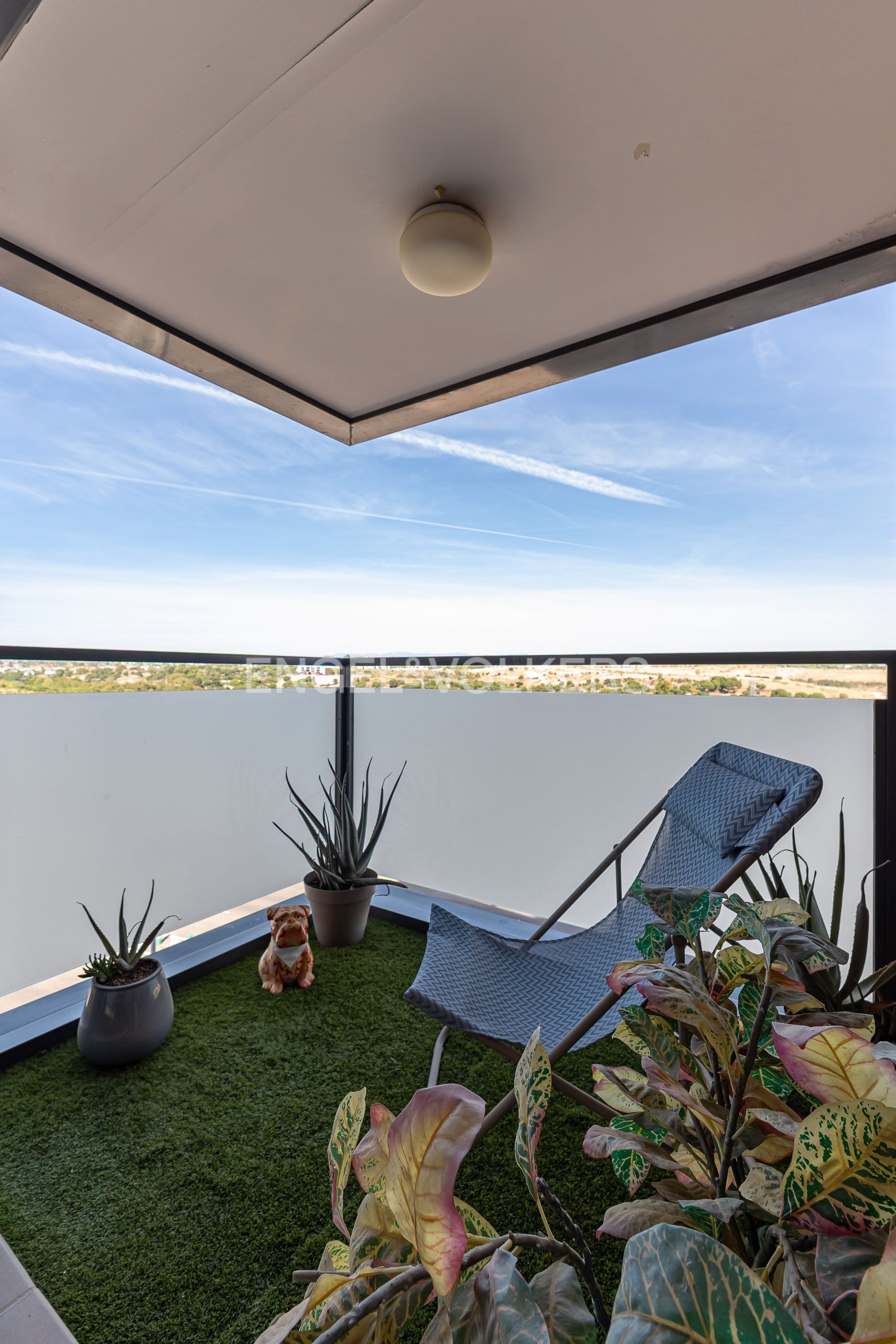 Balcony of Apartment for sale in  Madrid Capital  with Air Conditioner, Heating and Private garden