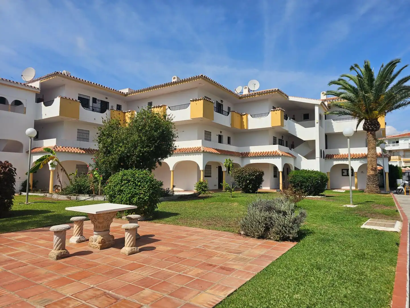 Bajo con piscina en venta en El Faro de Calaburra - Chaparral, imagen 43