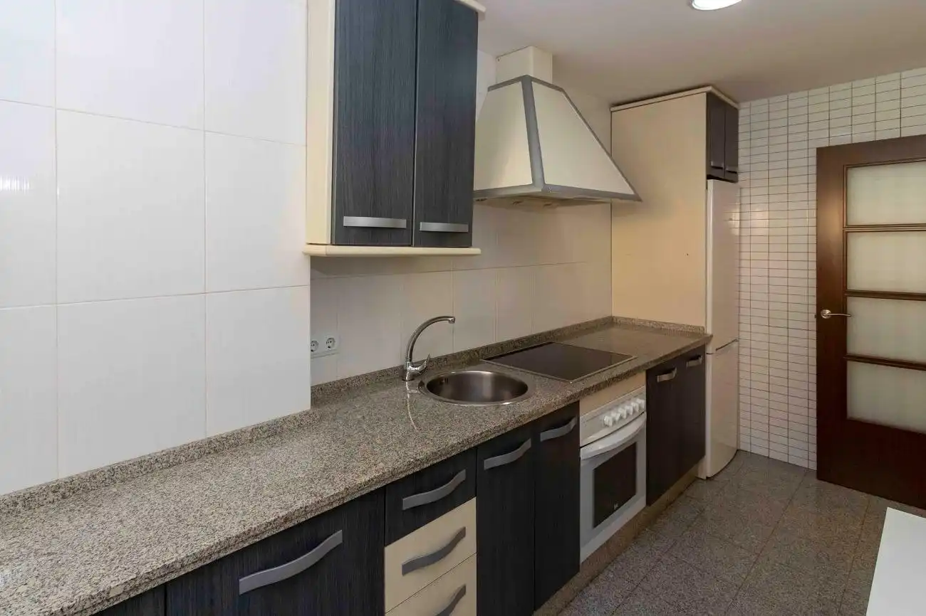 Cuina de Dúplex en venda en Badajoz amb Aire condicionat, Calefacció i Terrassa