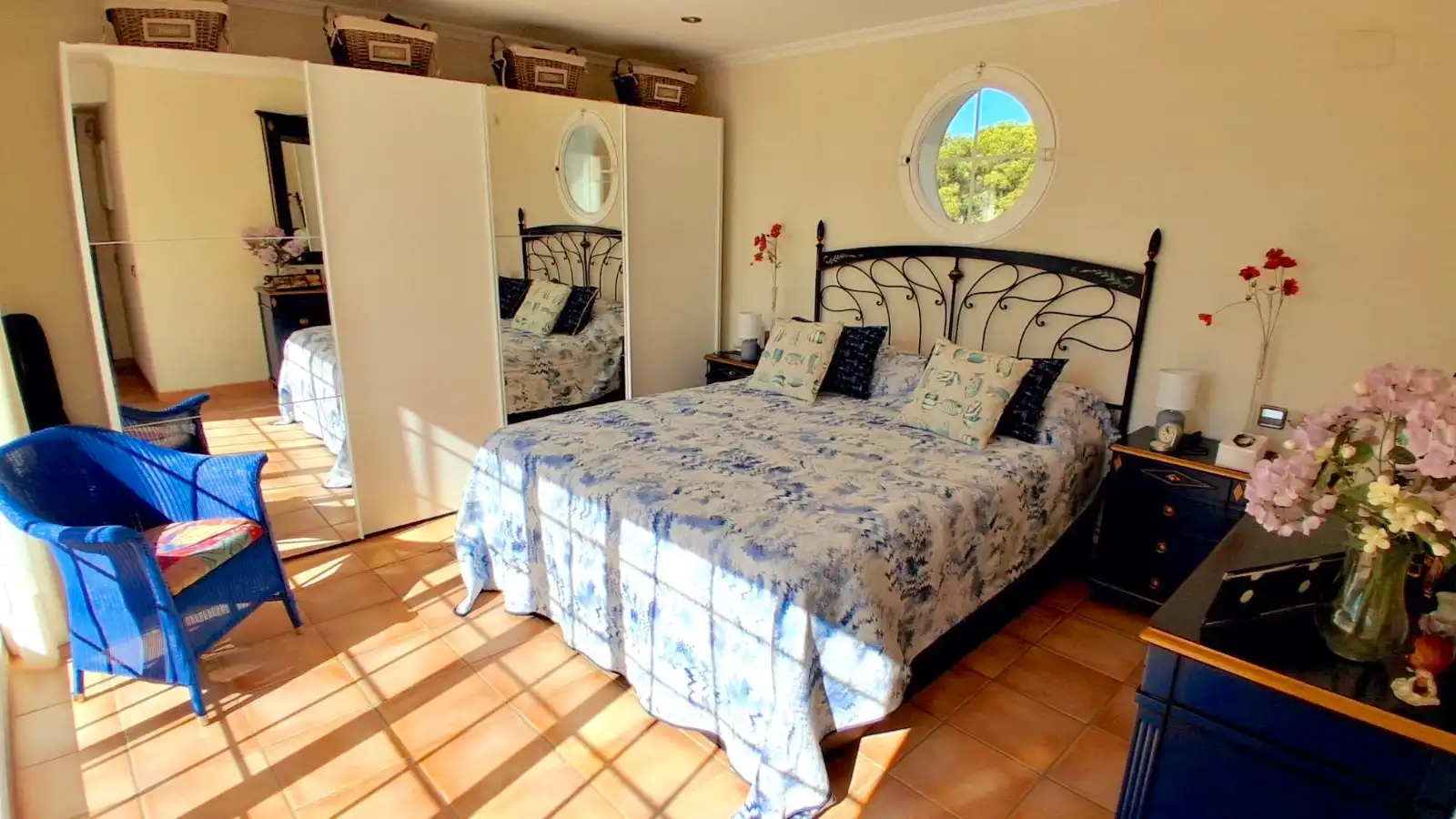 Bedroom of Houses for sale in L'Alfàs del Pi  with Air Conditioner, Heating and Private garden