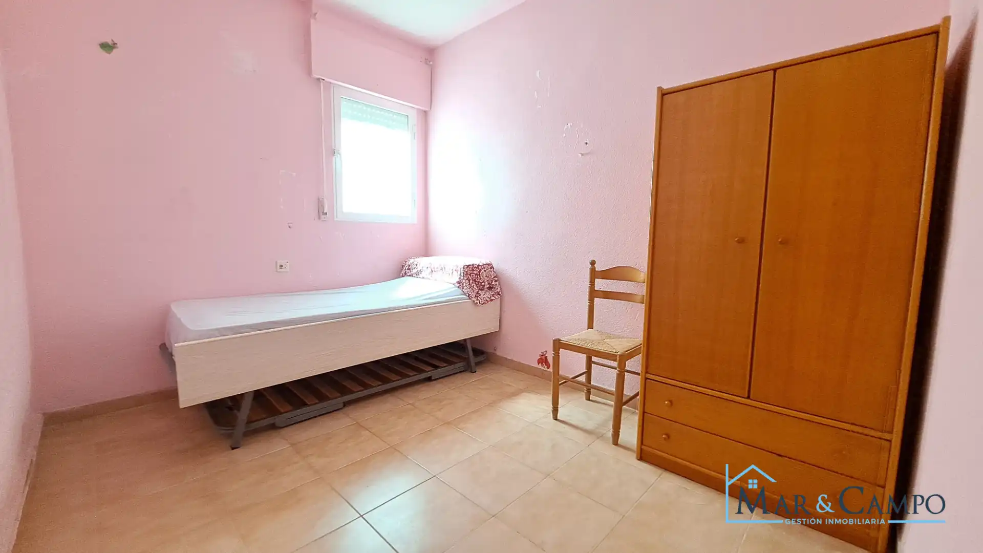 Dormitori de Casa o xalet en venda en Los Alcázares amb Jardí privat i Moblat