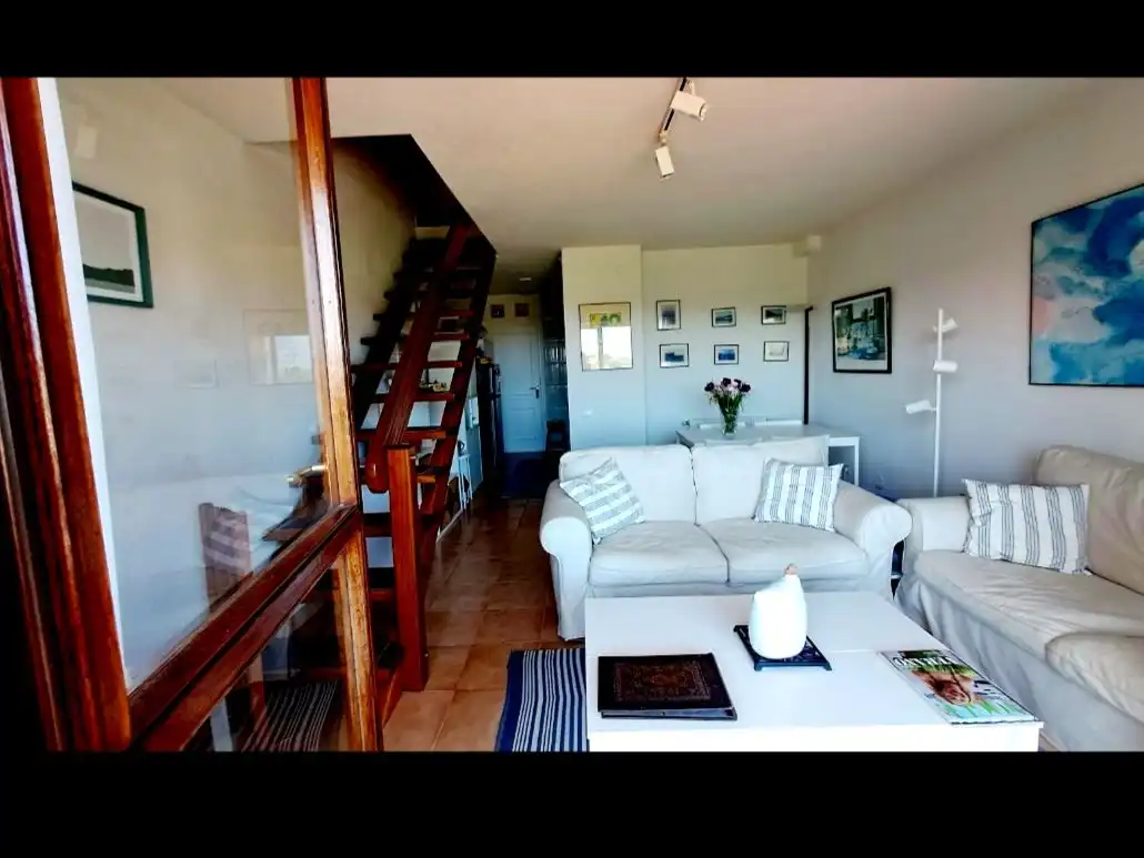 Sala d'estar de Dúplex en venda en Ajo