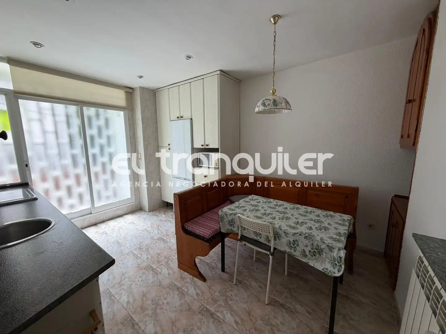 Kitchen of Flat for rent in Madrid  with Air Conditioner, Parquet flooring and Terrace