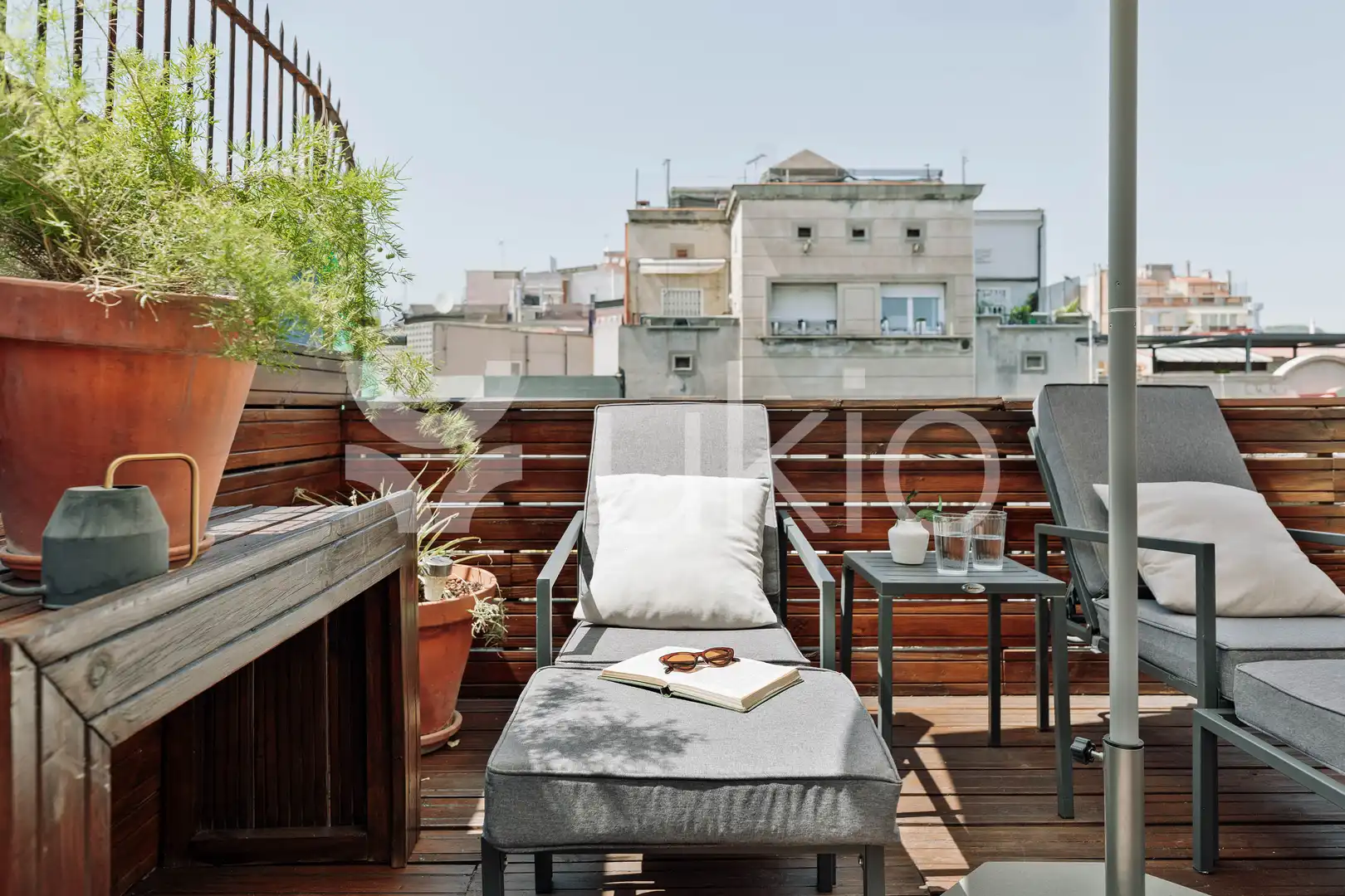 Terrace of Attic for rent in Barcelona  with Air Conditioner, Heating and Parquet flooring