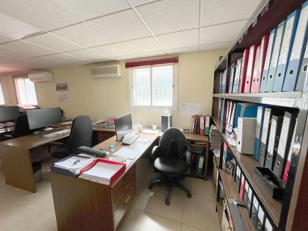 Nave industrial en venta en Humanes de Madrid