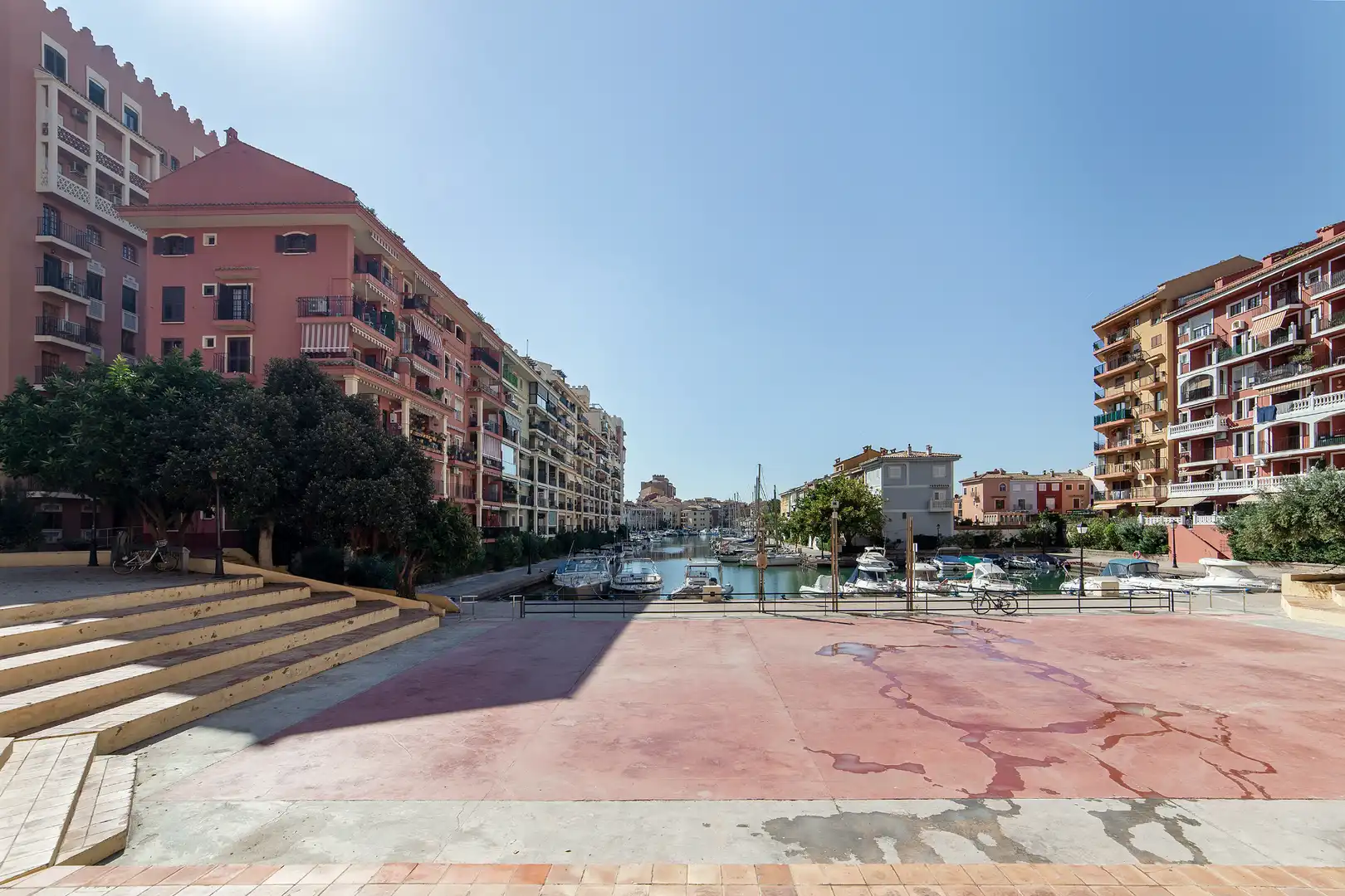 Vista exterior de Piso en venta en Alboraya con Parquet, Terraza y Piscina comunitaria
