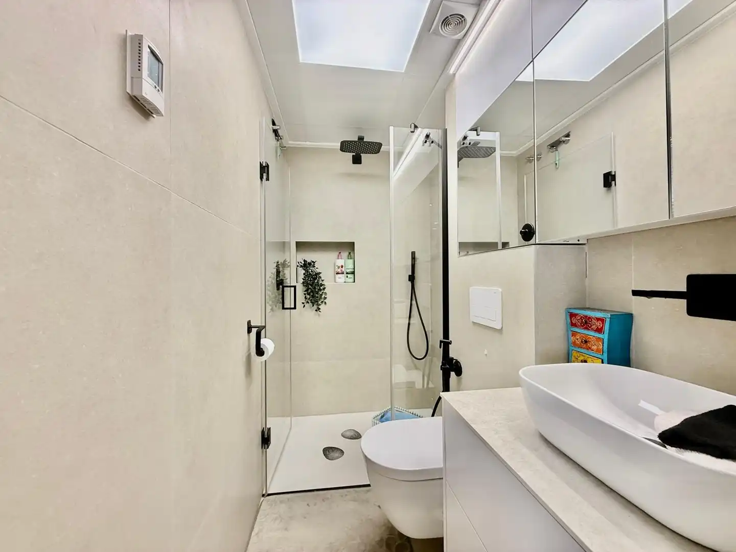 Badezimmer von Dachboden zum Verkauf in San Pedro del Pinatar mit Klimaanlage, Heizung und Privatgarten