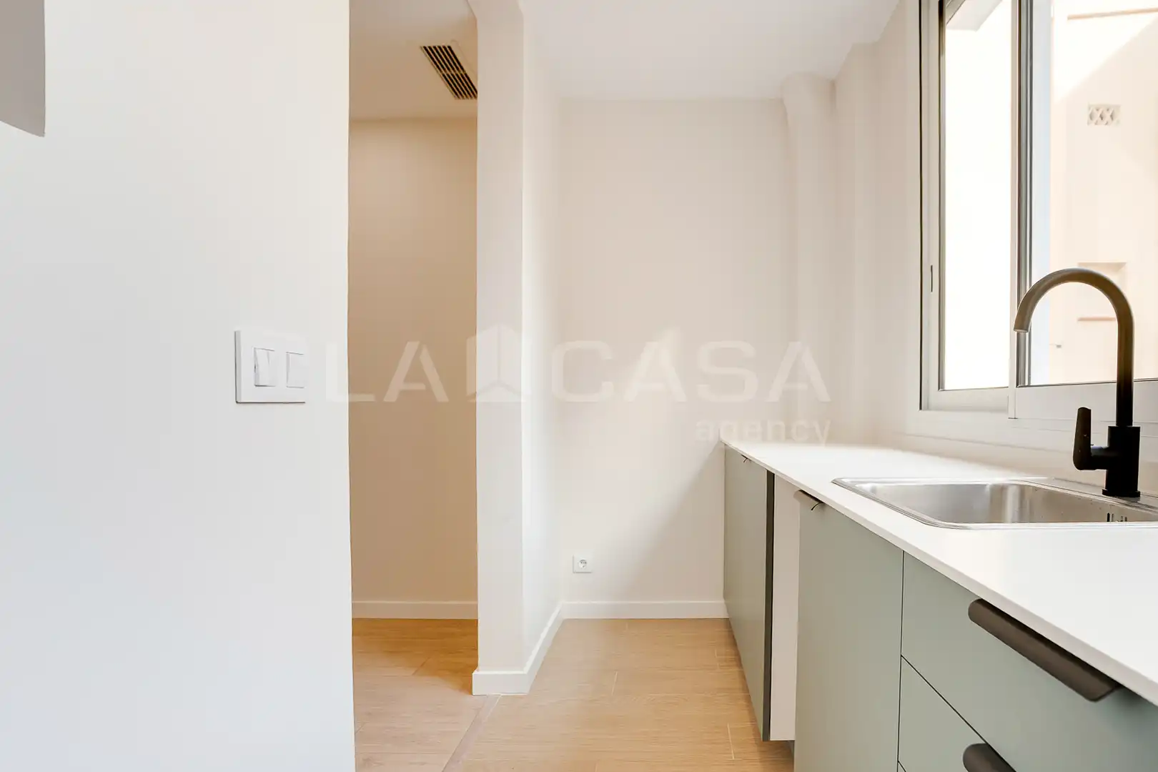Kitchen of Flat for sale in Barcelona  with Balcony