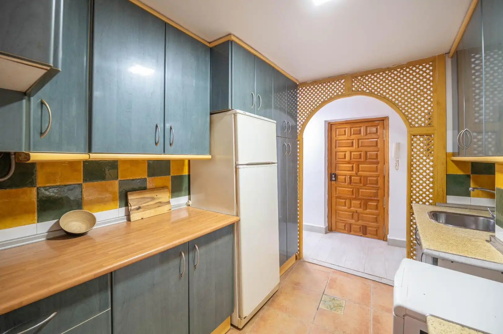 Kitchen of Apartments for sale in Granada  with Furnished
